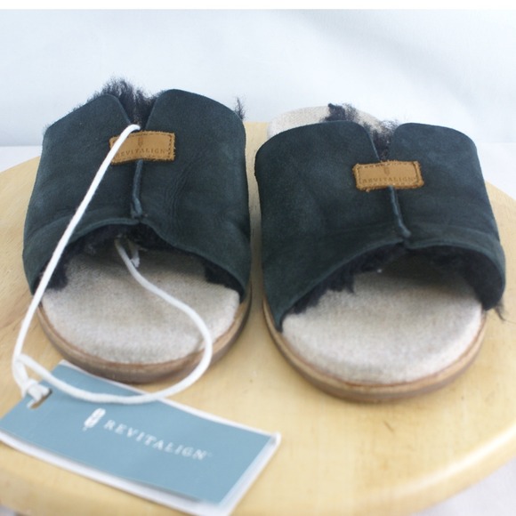 REVITALIGN Shoes - Revitalign Spruce Sher Slip Black Suede Faux Fur Orthotic Sandals Size 8B